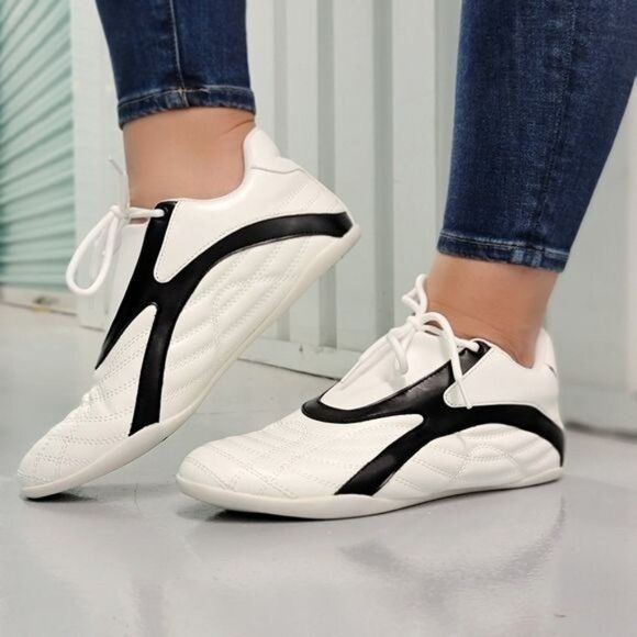 Shoes - White Women Low Top Sneakers Synthetic Round Closed Toe Padded Shoes